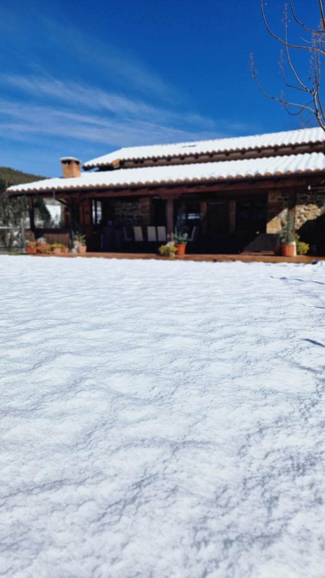 Casa De Pueblo Las Golondrinas De Luena San Miguel de Luena Luaran gambar