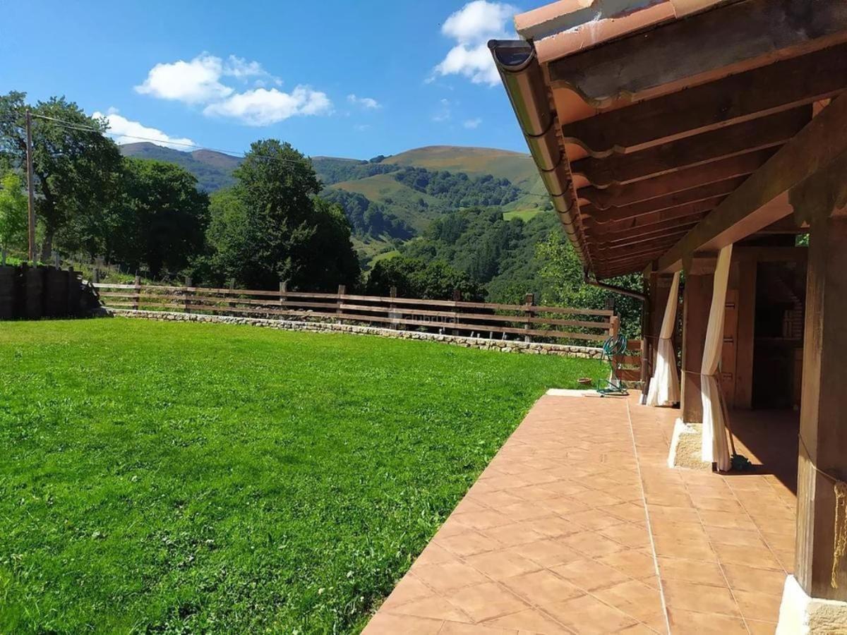 Casa De Pueblo Las Golondrinas De Luena San Miguel de Luena Luaran gambar